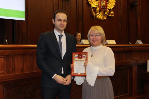 Управление государственной службы и кадров аппарата Губернатора и Правительства Ленинградской области​​ - призер конкурса 2016 года